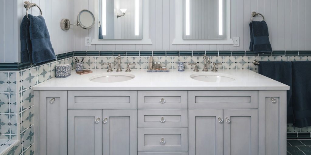 Pratt and Larson Tile Motif D Bathroom6   Pratt + Larson   