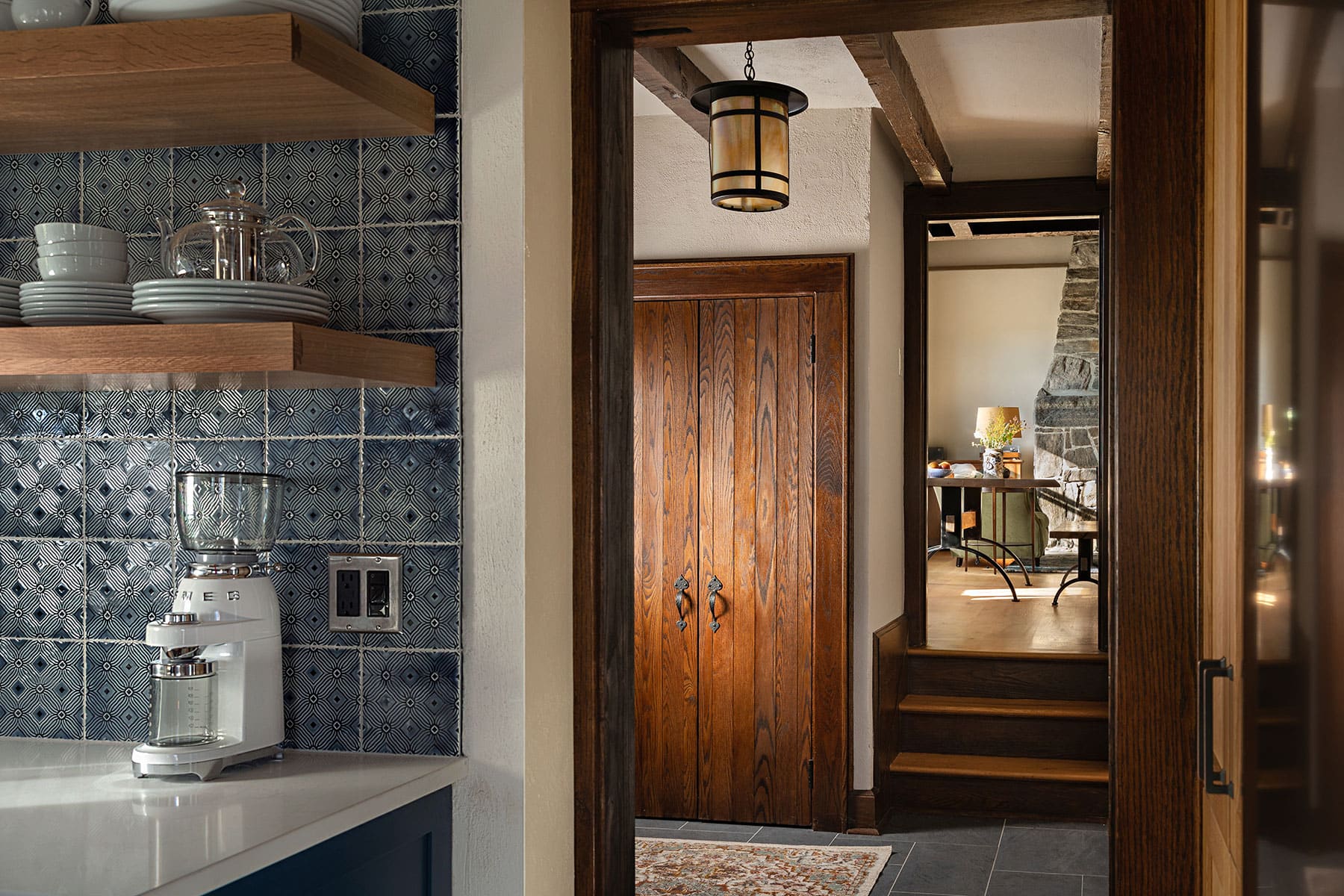 Embossed Backsplash   Pratt + Larson   