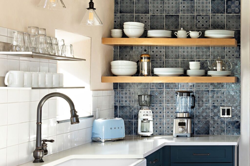 Embossed Backsplash   Pratt + Larson   