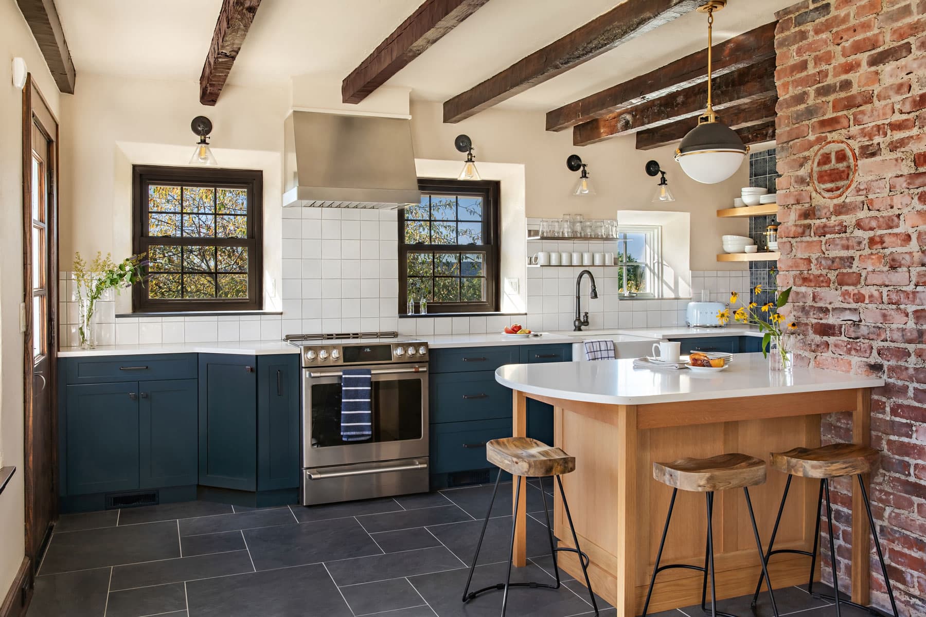 Embossed Backsplash   Pratt + Larson   