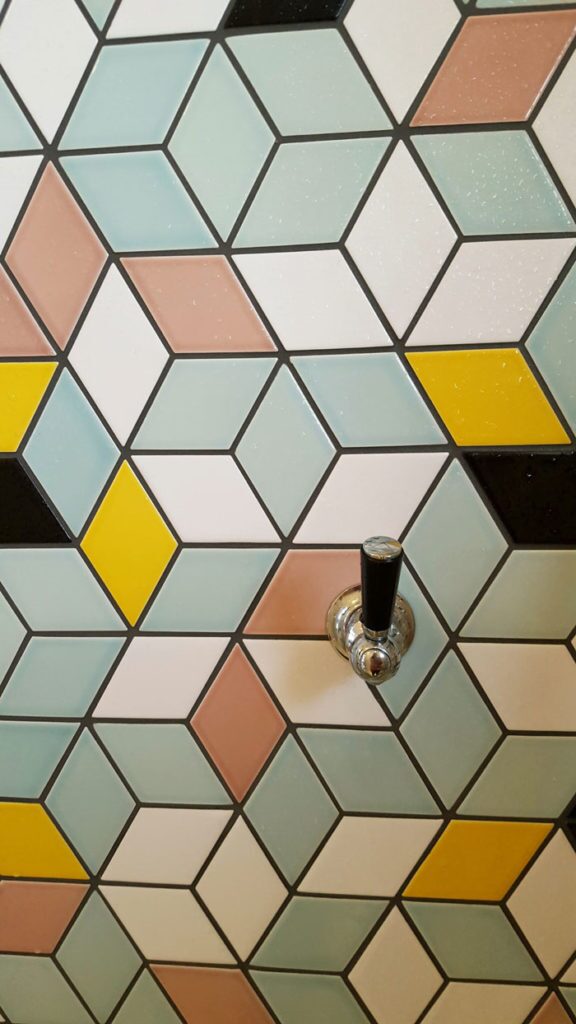 Pratt and Larson Tile Abode Bath6   Pratt + Larson   