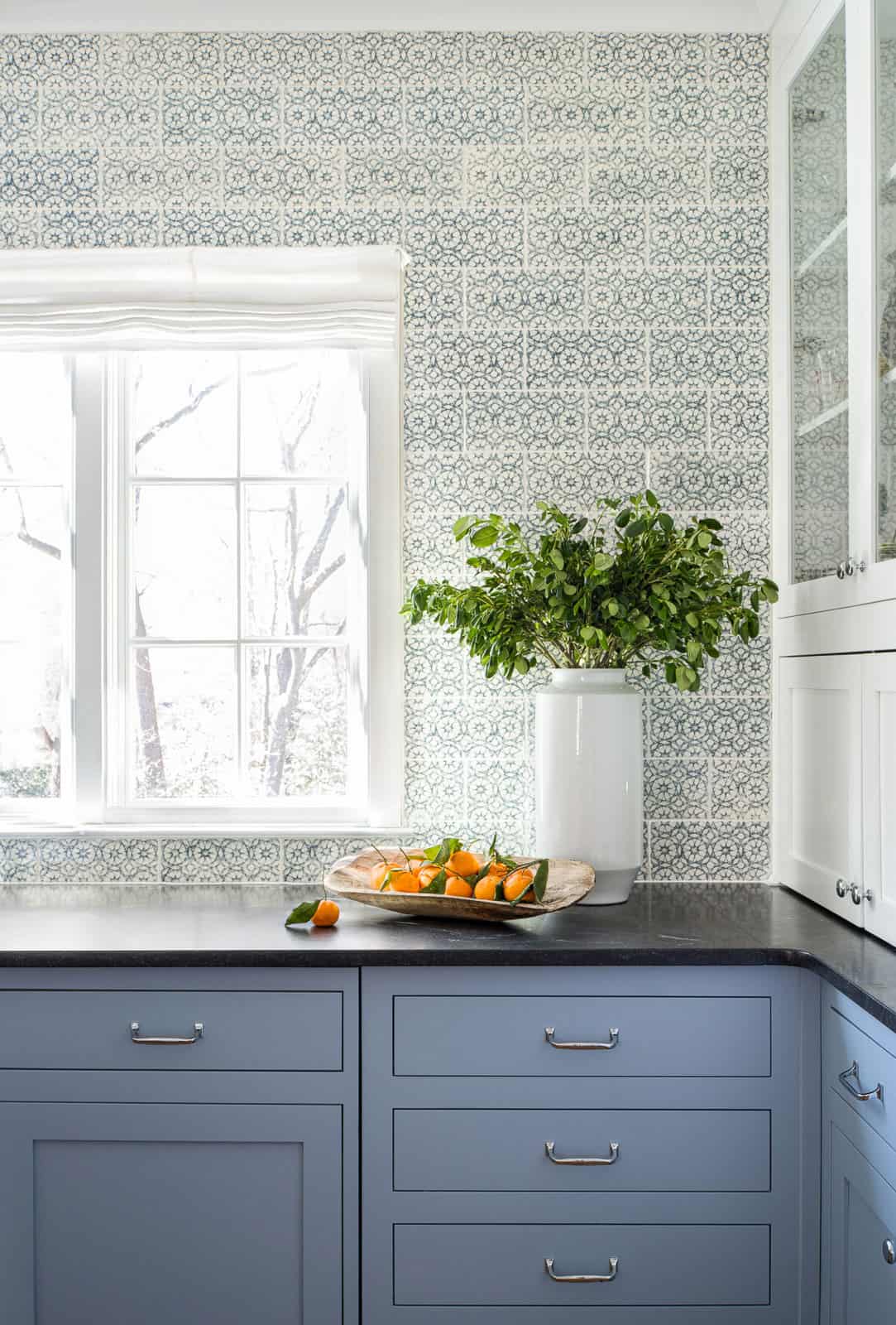 Pratt-and-Larson-Tile-Scraffito-C-Kitchen-1