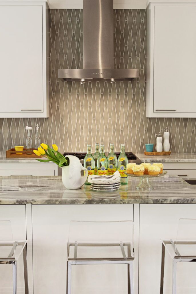 Pratt and Larson Tile Ogee 1 AX Bravo Interior 1   Pratt + Larson   