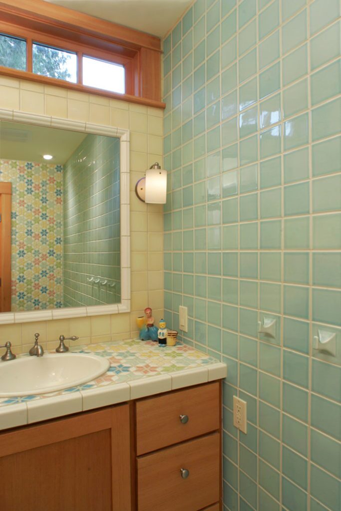 Pratt and Larson mosaic bath1   Pratt + Larson   