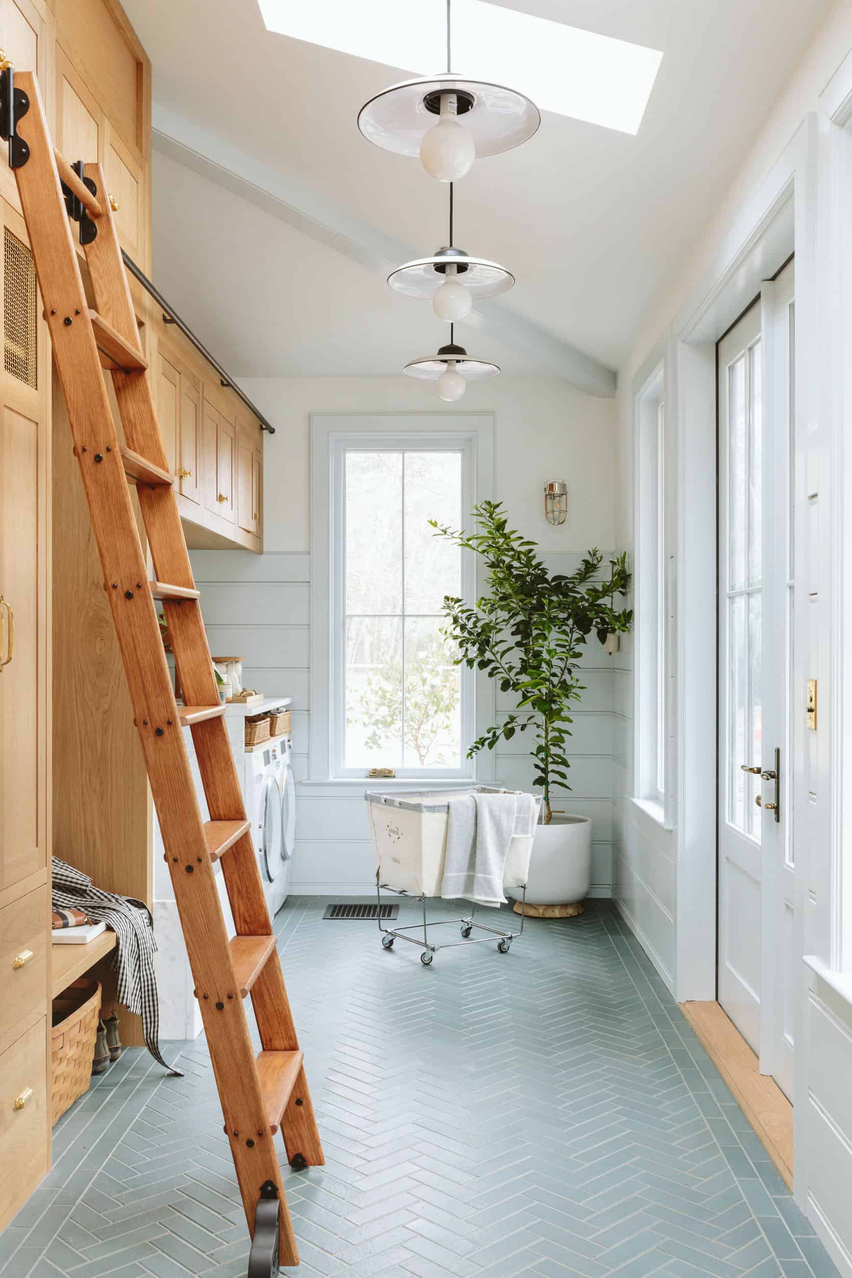 Emily Henderson Farmhouse - Pratt + Larson