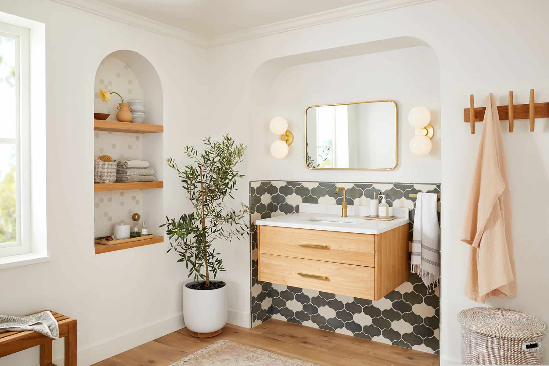 RJ_2022Q1_Bathroom_Naturalist_H_V2_BLANK_1168_edit_v1_1800px